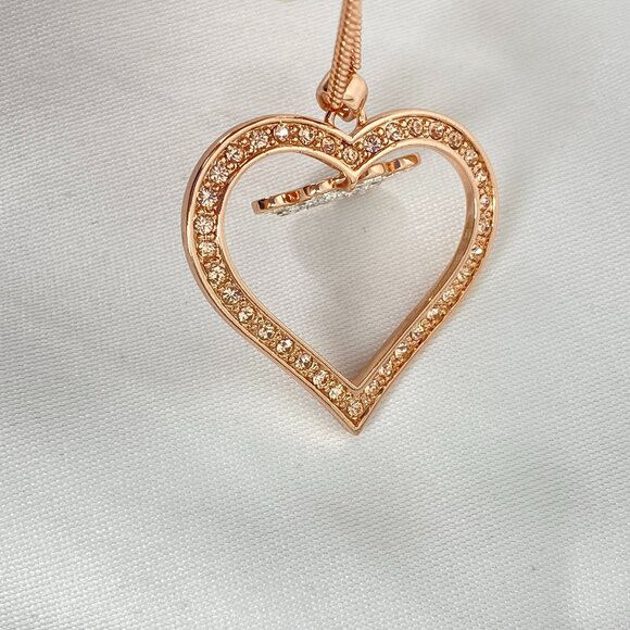 FAC Paws Of Love Crystal Heart Paw Pendant Necklace - Picture 4 of 10